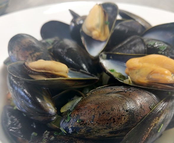 La recette du mois : cassole de moules à la flamande