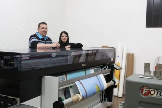 Nouveau, découvrez le papier peint sur-mesure avec Domaine de la peinture