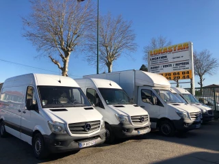 Lokastar, spécialiste de la location et de la vente de matériels TP et fourgons