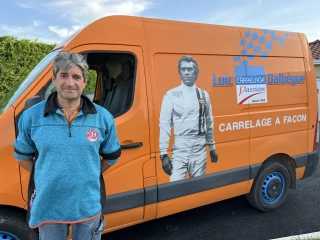Loïc Dalbègue, virtuose de la pose de carrelage