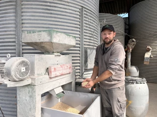Ferme Pioteyry, les graines qu’il vous faut pour le bien-être de vos animaux