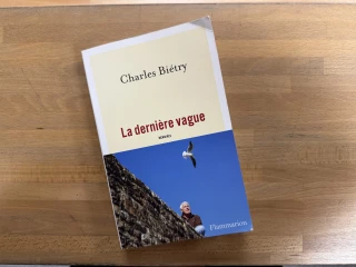 « La Dernière Vague »,  une sacrée leçon de vie