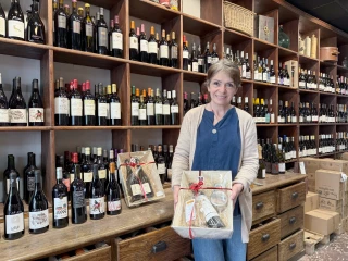 The Atelier à Panissières : bien plus qu’une cave, un rendez-vous autour du vin