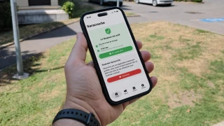 Saracroche, votre téléphone fait le ménage